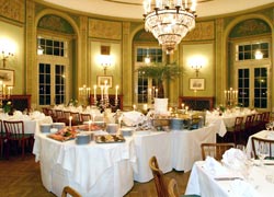 Lusthaus Caffee Restaurant